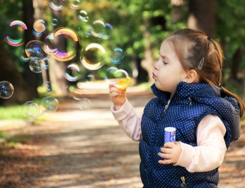 rashes-in-children-blowing-bubbles